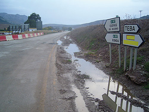 Comunicación entre Ronda y Málaga por la carretera de Ardales.