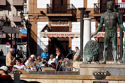 El sector servicios fue el que más empleo generó una vez más.