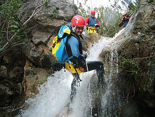 Los deportes de aventura y el montañismo tienen en la Serranía un lugar de referencia.