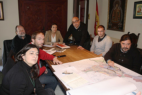 Reunión de la comisión de Urbanismo y los redactores del PGOU.