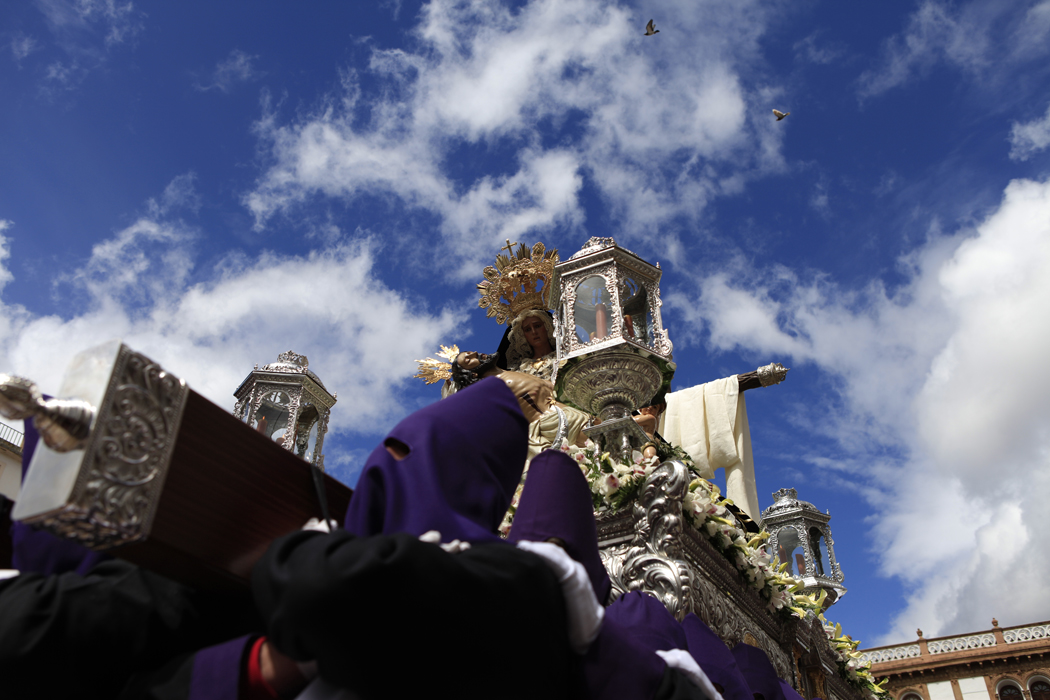 Horquilleros de la Hermandad de las Angustias