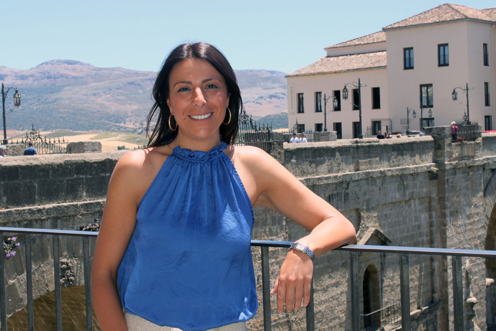 La alcaldesa de Ronda hizo el balance del año de gobierno para La Voz de Ronda.