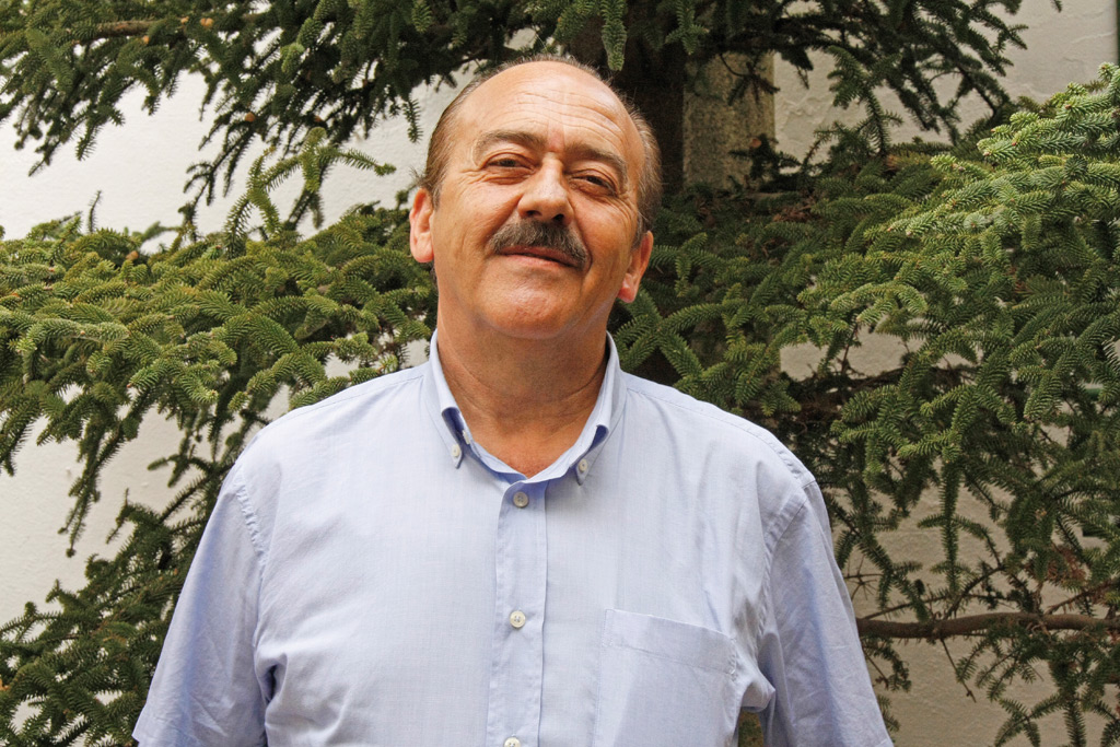 Vicente Becerra durante una de sus visitas a la redacción de La Voz de Ronda.