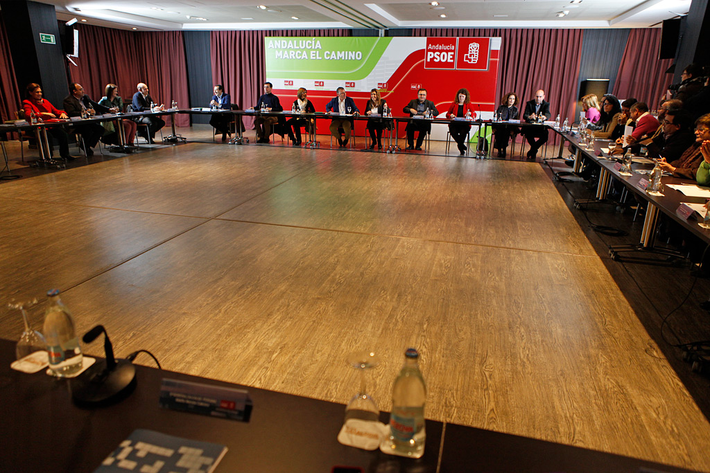 La reunión de los socialistas tuvo lugar en el Hotel Reina Victoria.