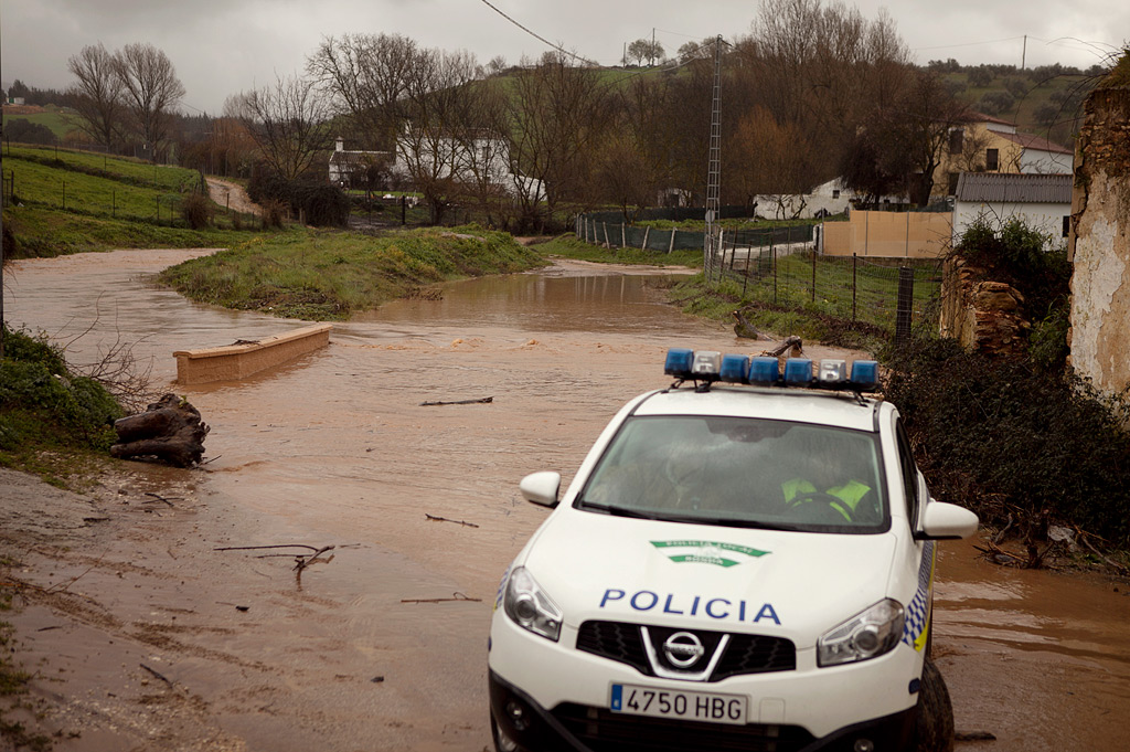 El acceso a Ronda por Padre Jesús permaneció cortado.
