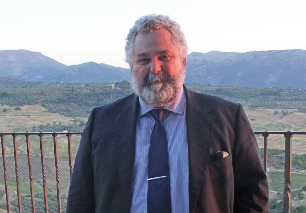 Jesús Mª García Calderón, en los balcones del Tajo.