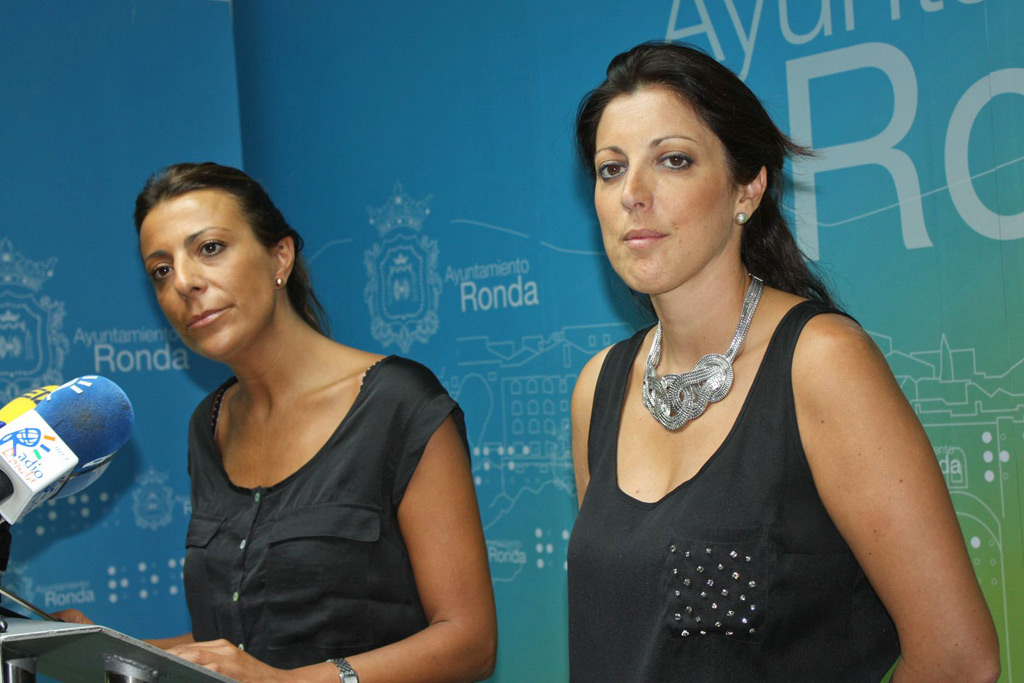 Fernández y Martínez, durante la rueda de prensa ofrecida ayer.