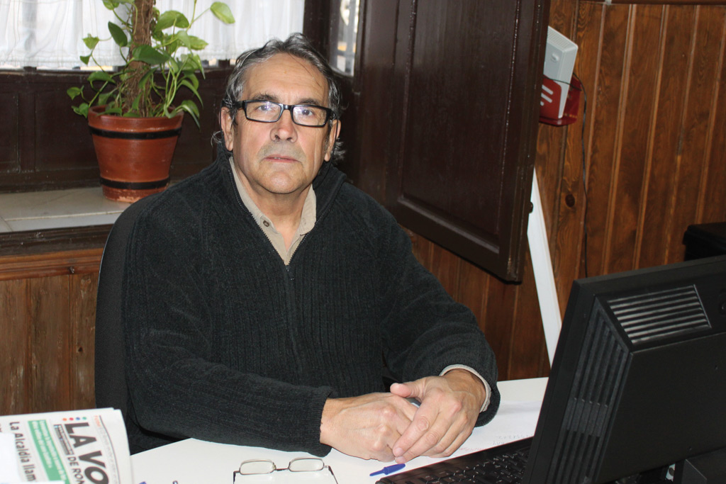 José María Tornay en la redacción de La Voz de Ronda.