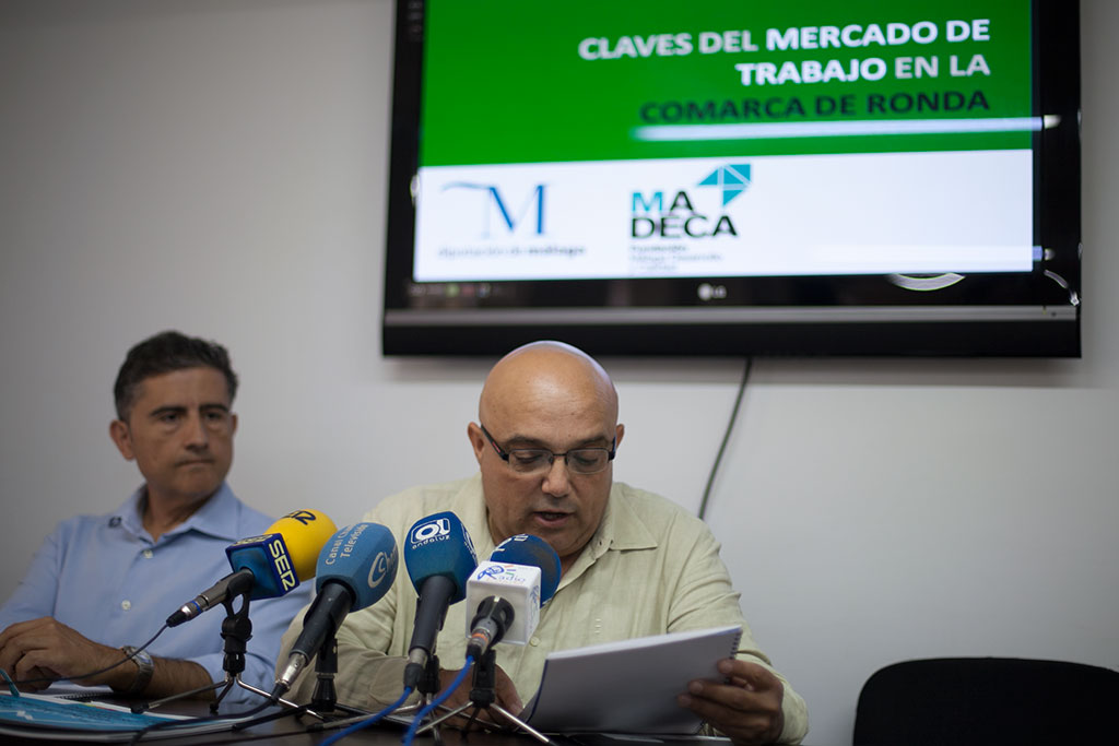 El delegado de Relaciones Institucionales, Jesús Vázquez, en la presentación del estudio.