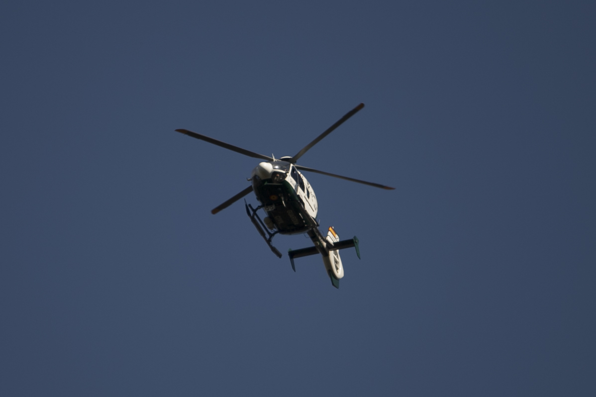 Helicóptero de la Guardia Civil durante una de las patrullas.