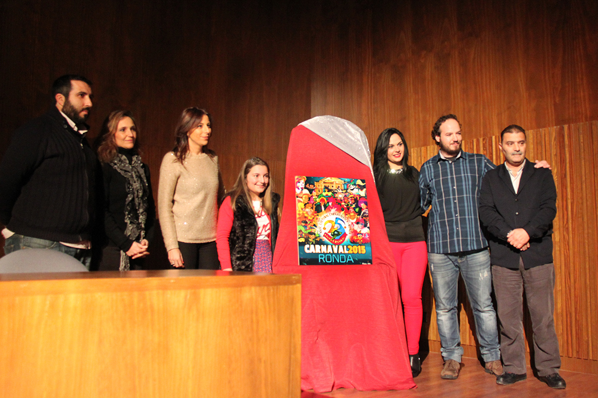 Acto de presentación de las reinas, pregonero y cartel anunciador del Carnaval.
