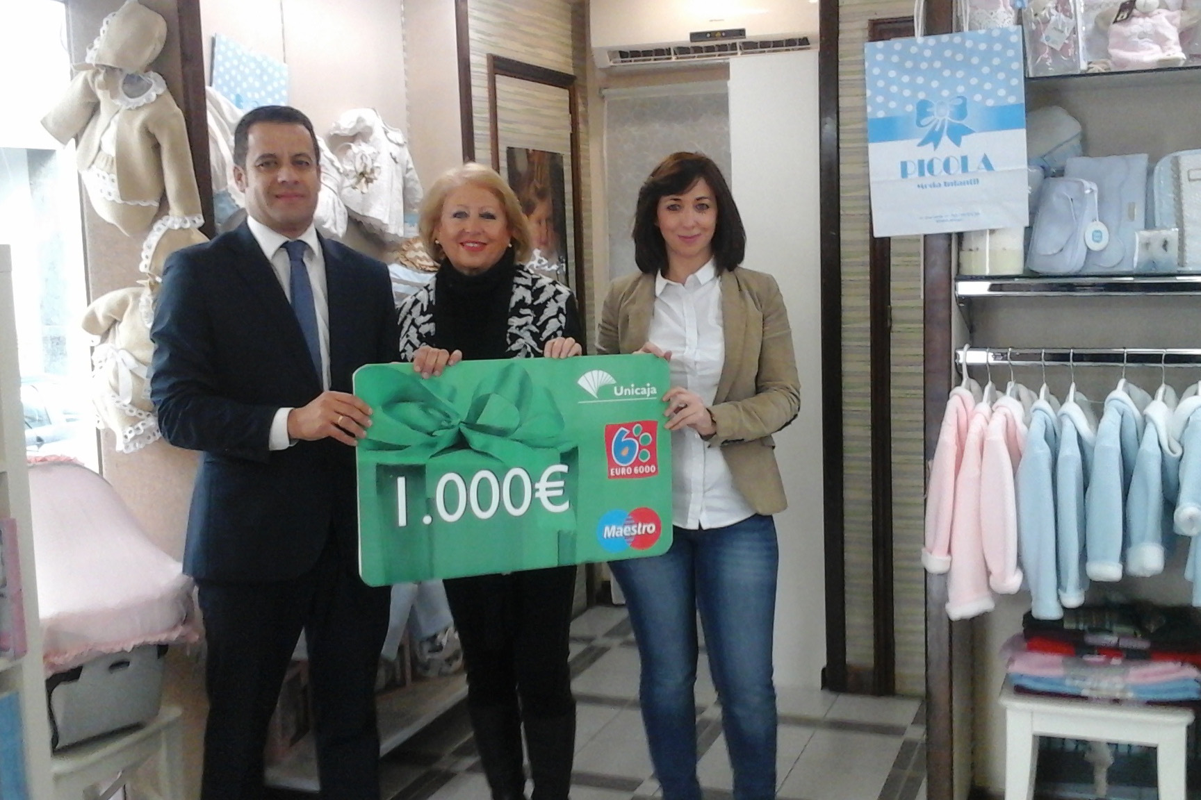 Entrega del premio de 1.000 euros.