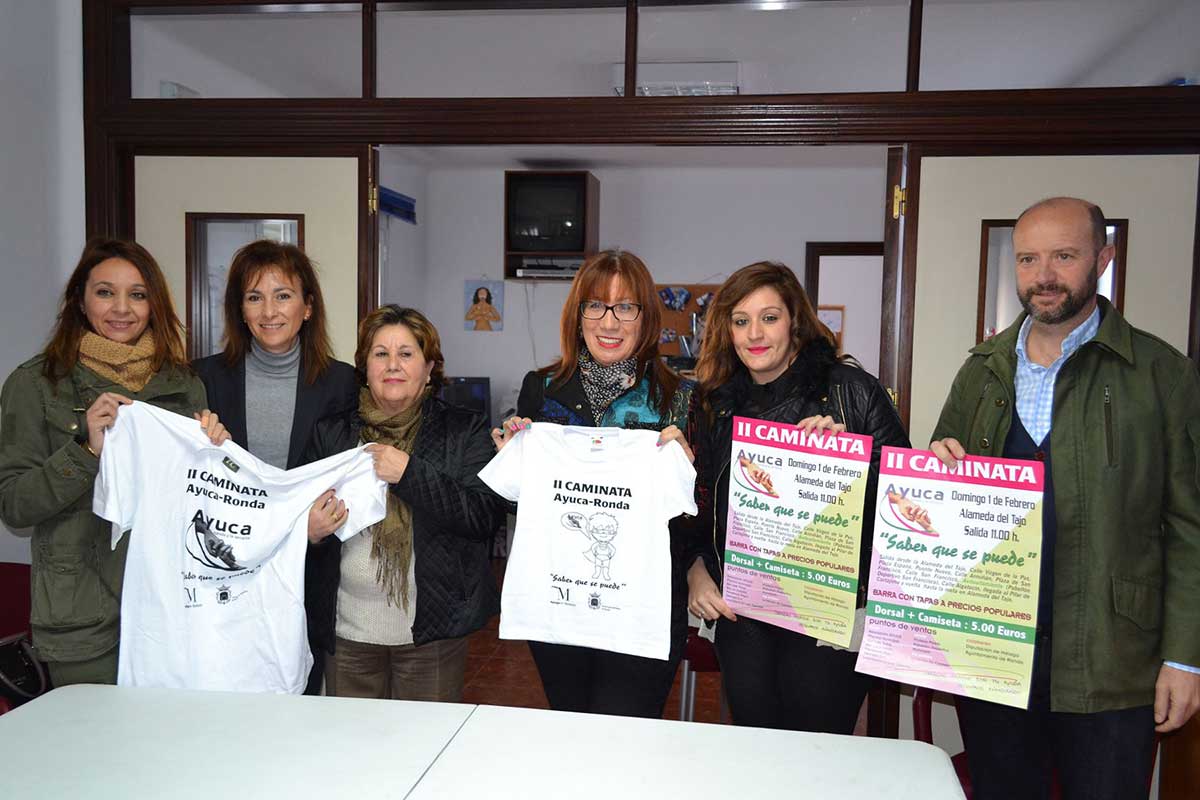 Presentación de la caminata, en la sede de Ayuca.