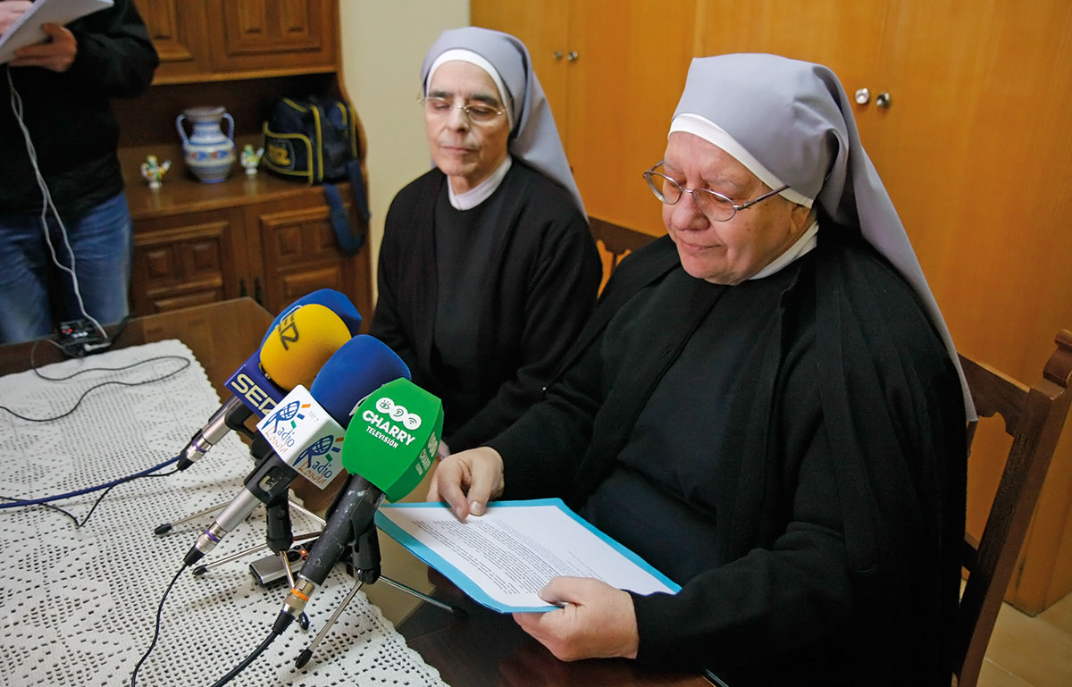 Las Hermanitas ofrecieron una rueda de prensa para explicar la situación