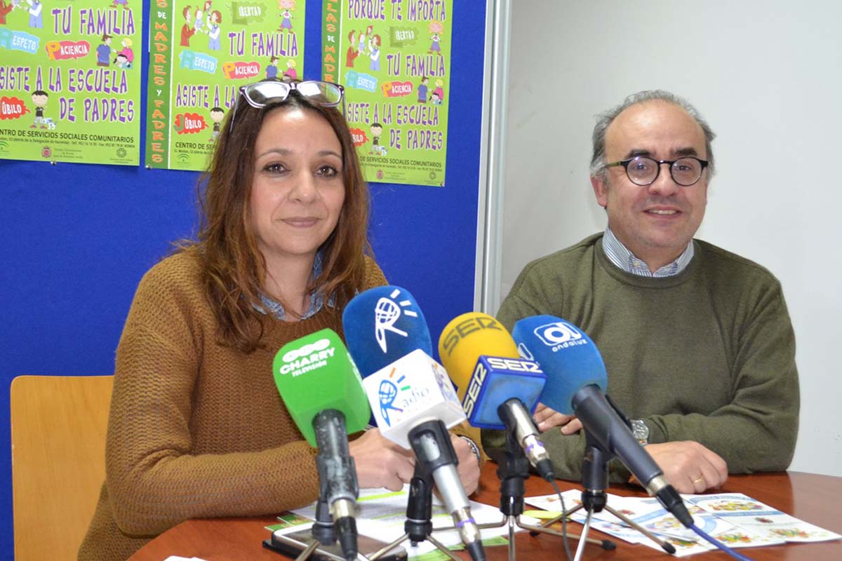 Concha Muñoz y Fernando Corrales durante la presentación del programa.