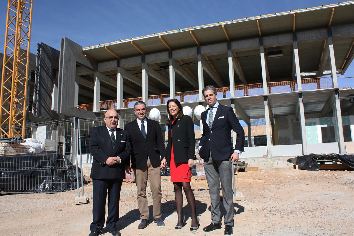 Visita a las obras de la biblioteca comarcal.