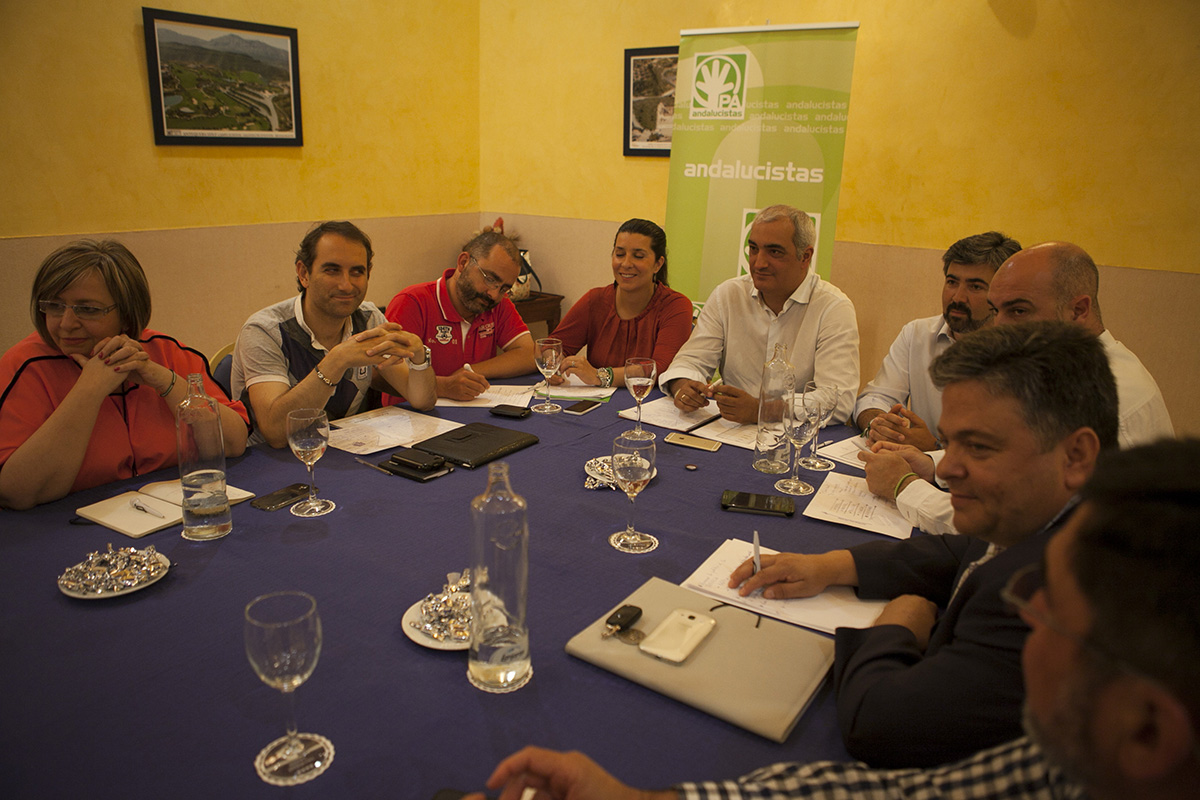 Imagen de la reunión de la ejecutiva nacional del PA en Antequera.