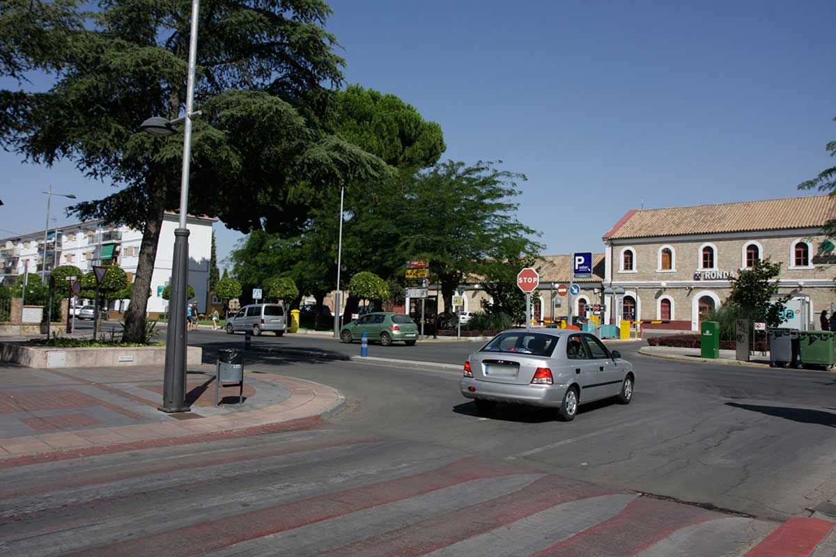 La rotonda se ubicará en el cruce de las avenidas Martínez Astein y Andalucía.