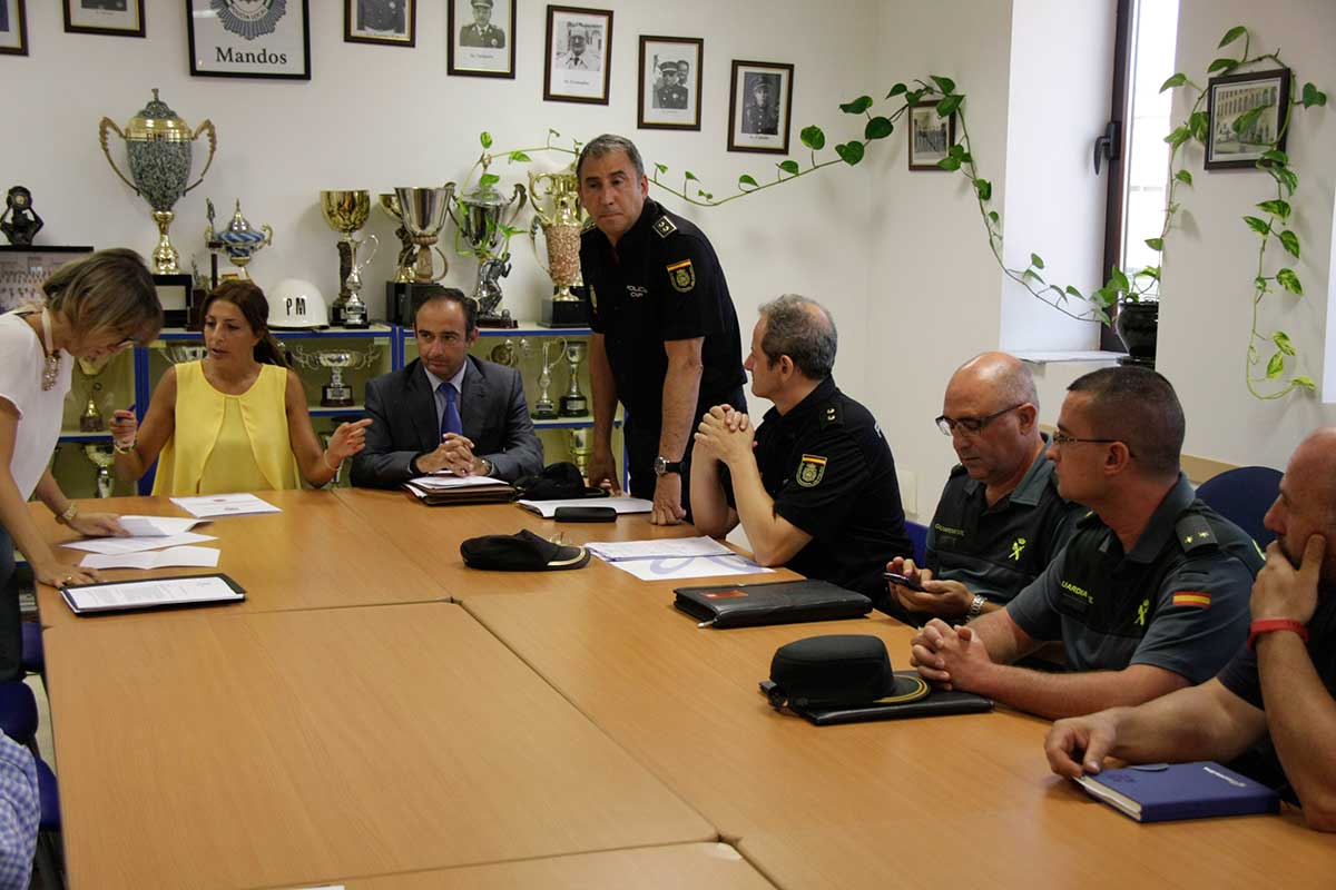 Junta Local de Seguridad, con la asistencia de todos los cuerpos de seguridad y otros colectivos.