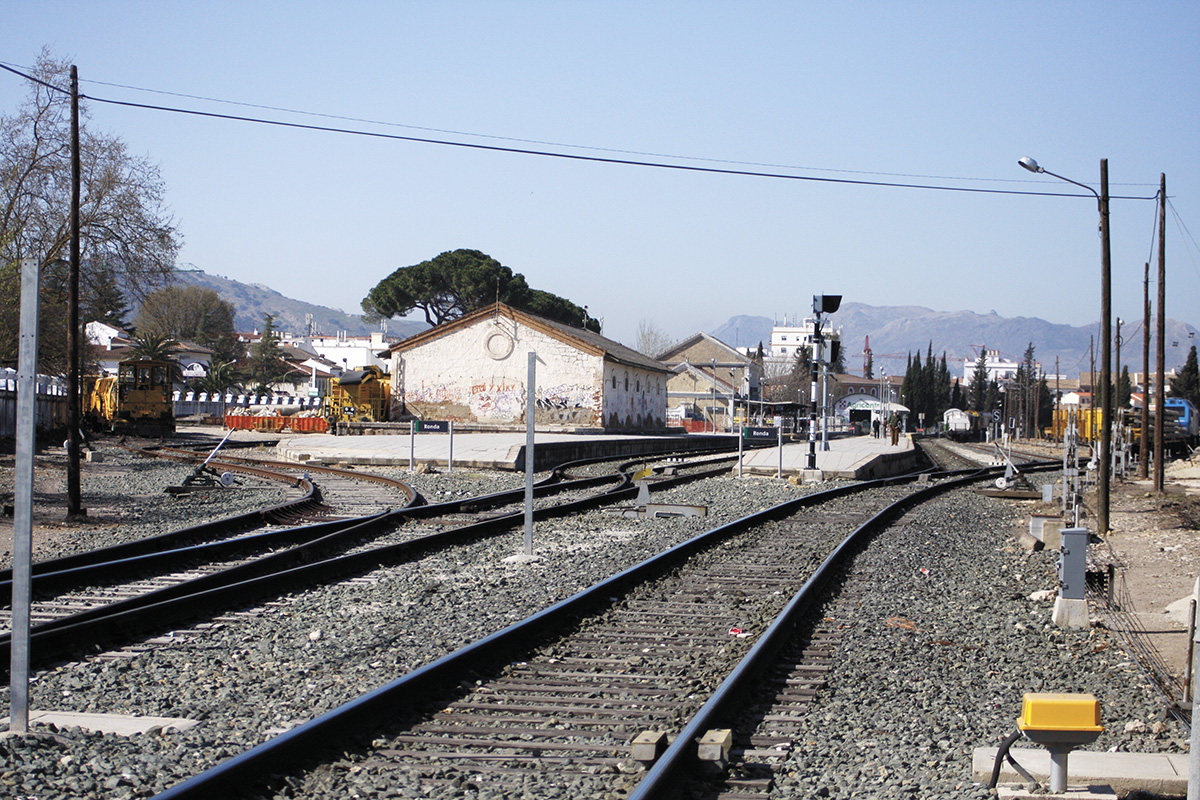Las líneas férreas de Ronda no se han adaptado para la alta velocidad.