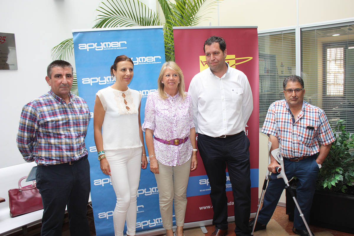 Muñoz y Fernández con los responsables de Apymer.