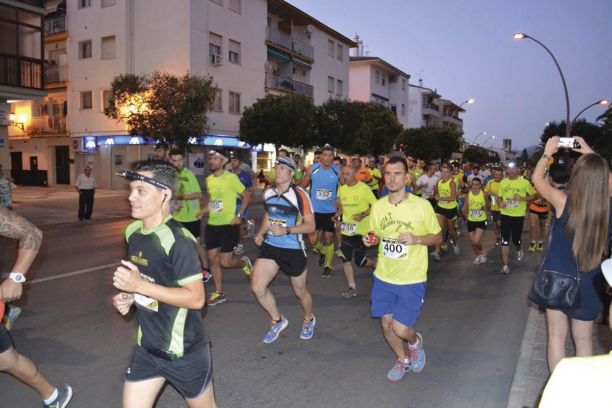 La carrera nocturna recorre monumentos y calles de Ronda.
