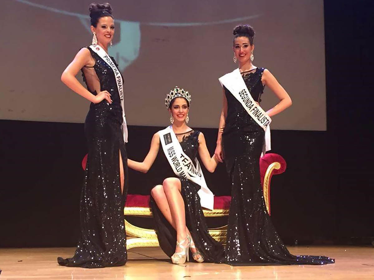 La rondeña Eva Ruiz, a la derecha de Miss World Málaga.