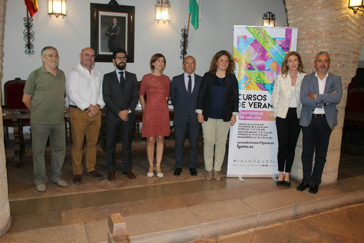 La presentación de los Cursos de Verano de la UMA ha tenido lugar en el Ayuntamiento.