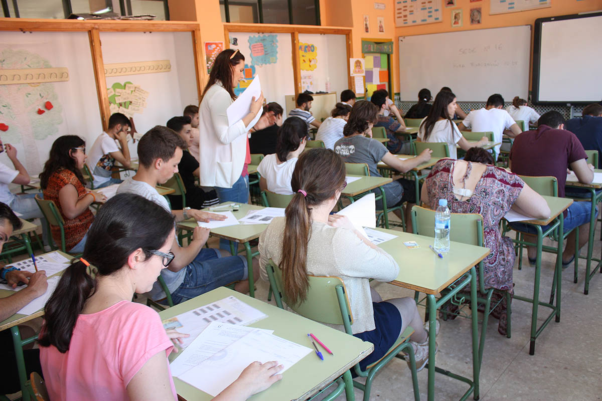 El instituto Rodríguez Delgado amplía su biblioteca con un nuevo espacio multiusos