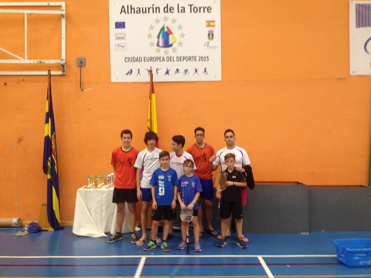 Jugadores del Club Bádminton Ronda en el último torneo.