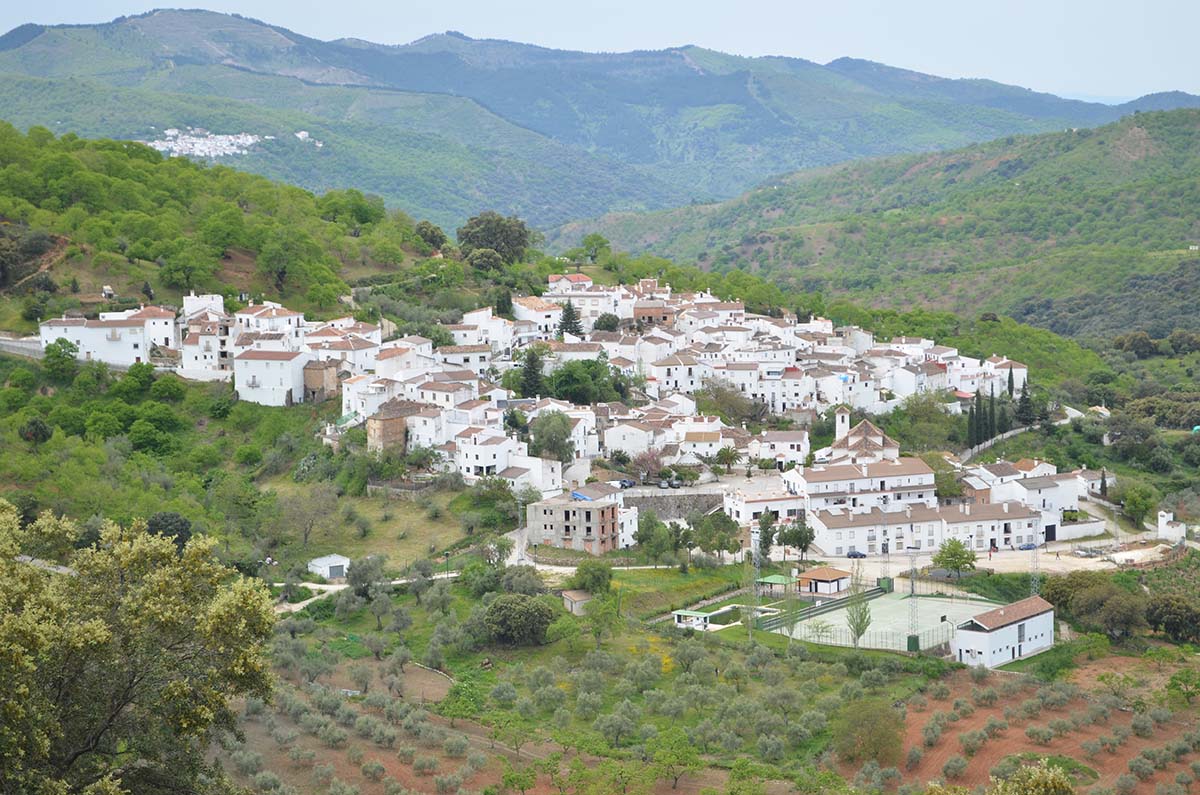 Parauta se encuentra situado a quince minutos de Ronda.