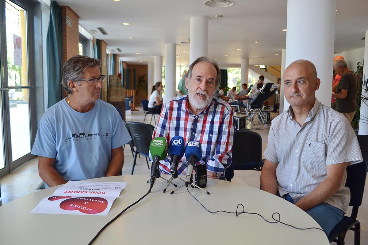 Presentación de la nueva campaña de donación de sangre que se mantendrá hasta este miércoles.