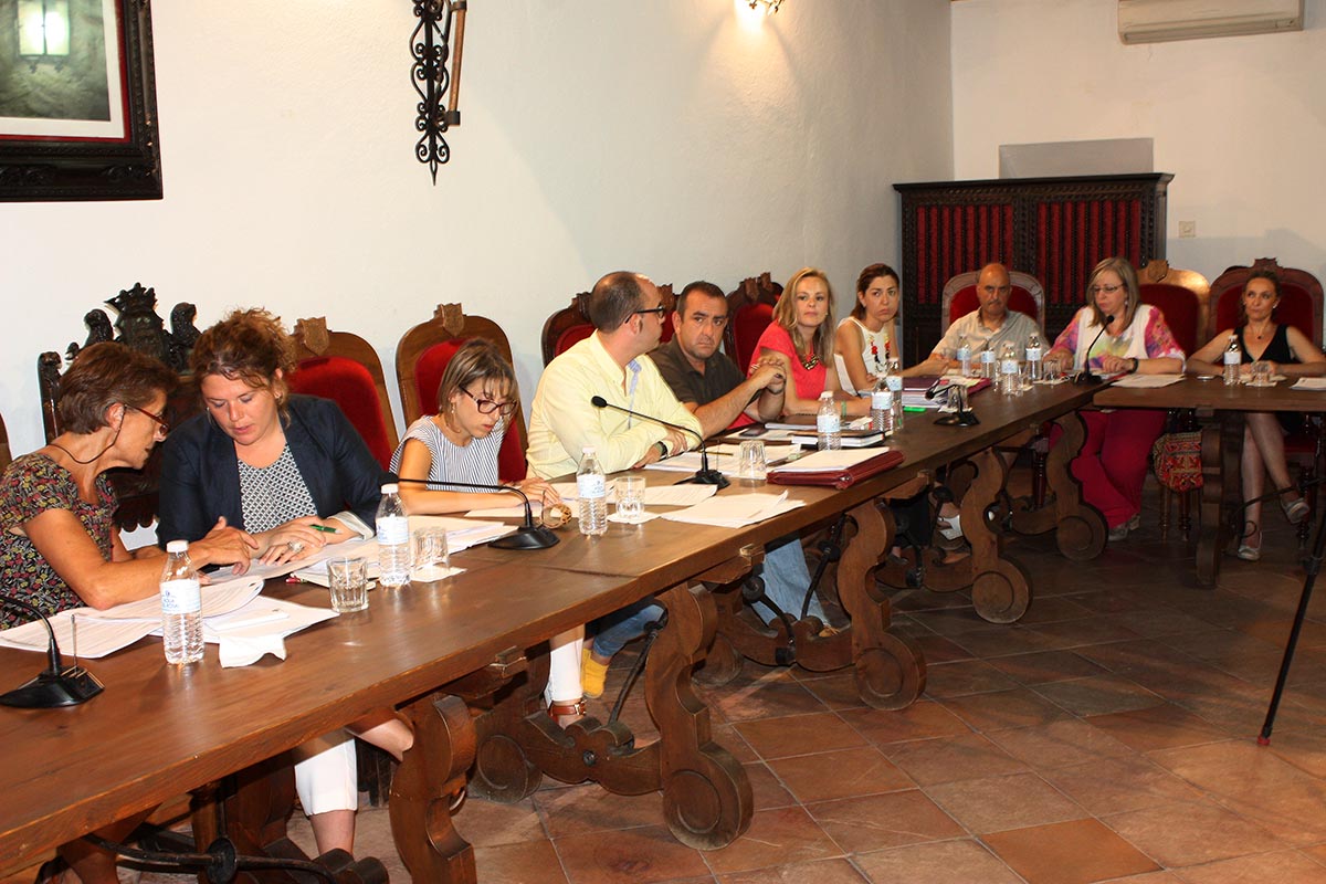 La sesión plenaria de este lunes se prolongó durante cuatro horas.