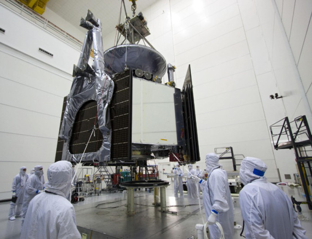La sonda en la Nasa días antes de la misión.