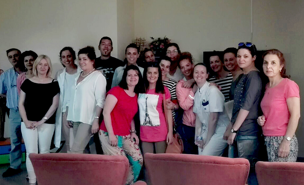 Las enfermeras monitoras y los participantes en el taller.