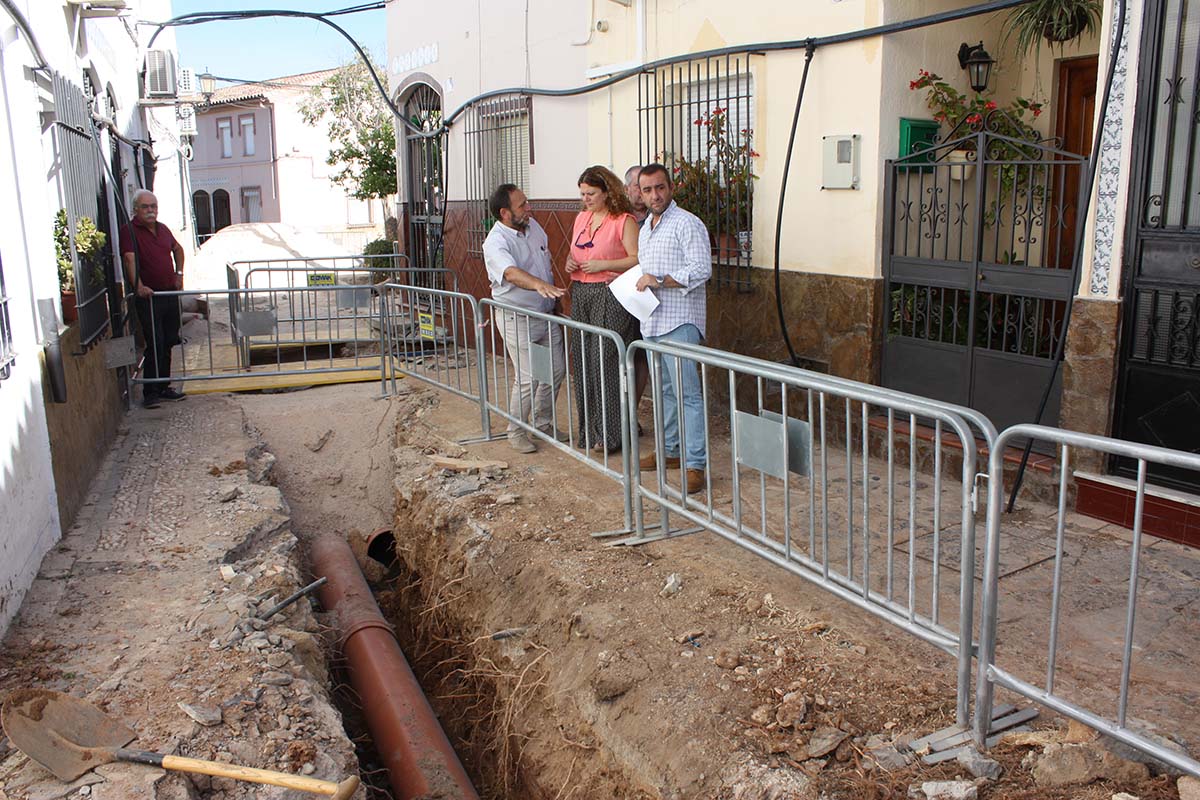 La alcaldesa y el concejal de Urbanismo han visitado las obras.