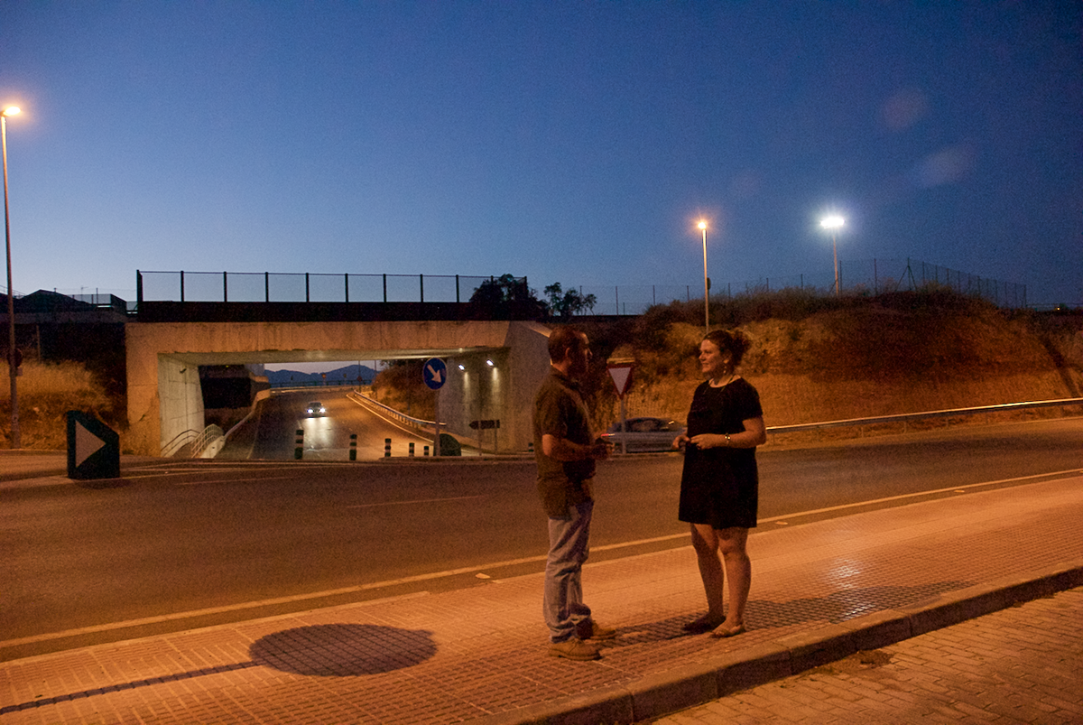 La alcaldesa y el concejal de Obras en la rotonda de avenida de Málaga.