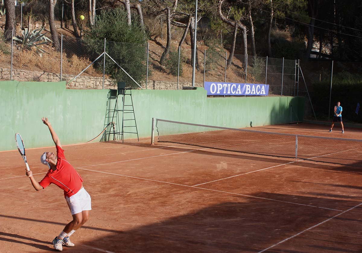 Un momento de uno de los partidos más reñidos de esta tarde.