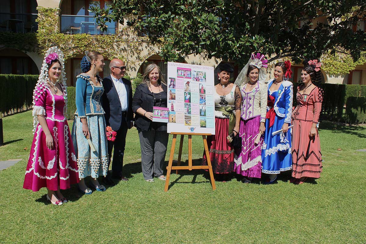 El 'Calendario Goyesco' se ha presentado en el Parador de Turismo.