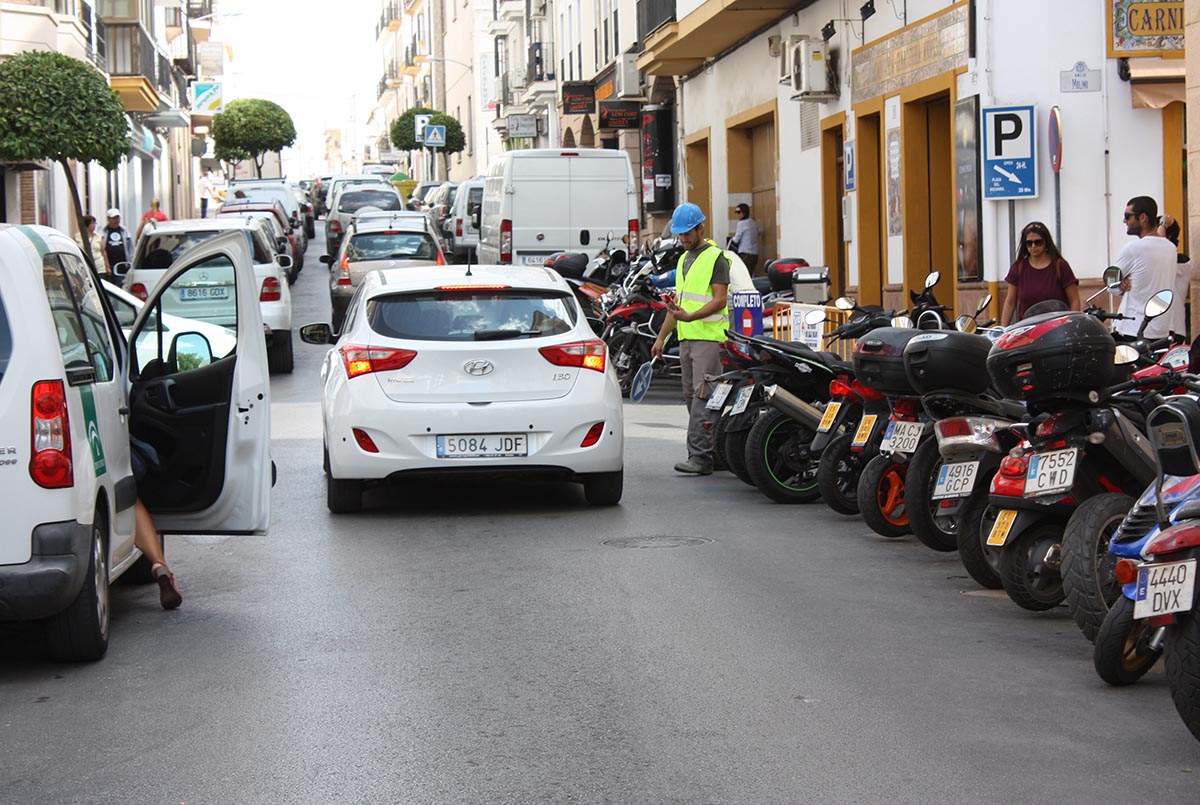 Las retenciones más importantes se han producido entre las 11.00 y las 14 horas en el centro de Ronda.