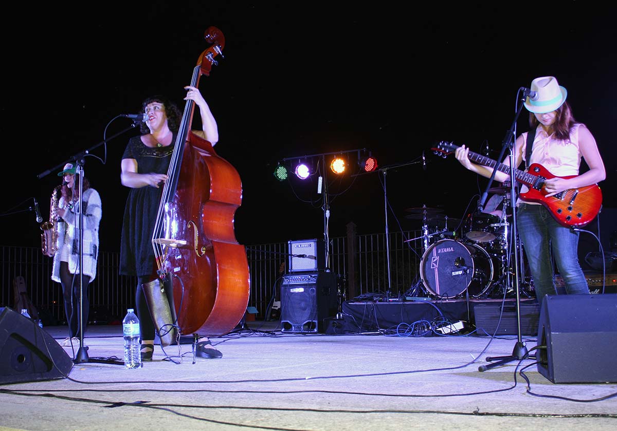 La banda femenina americana Danger Cakes en el Auditorio Blas Infante el año pasado.