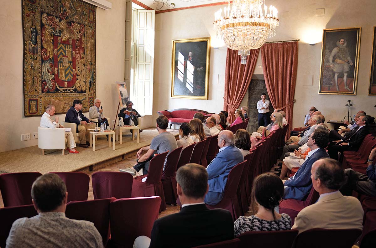 La presentación del libro fue en el Salón de Grados de la Maestranza de Ronda.
