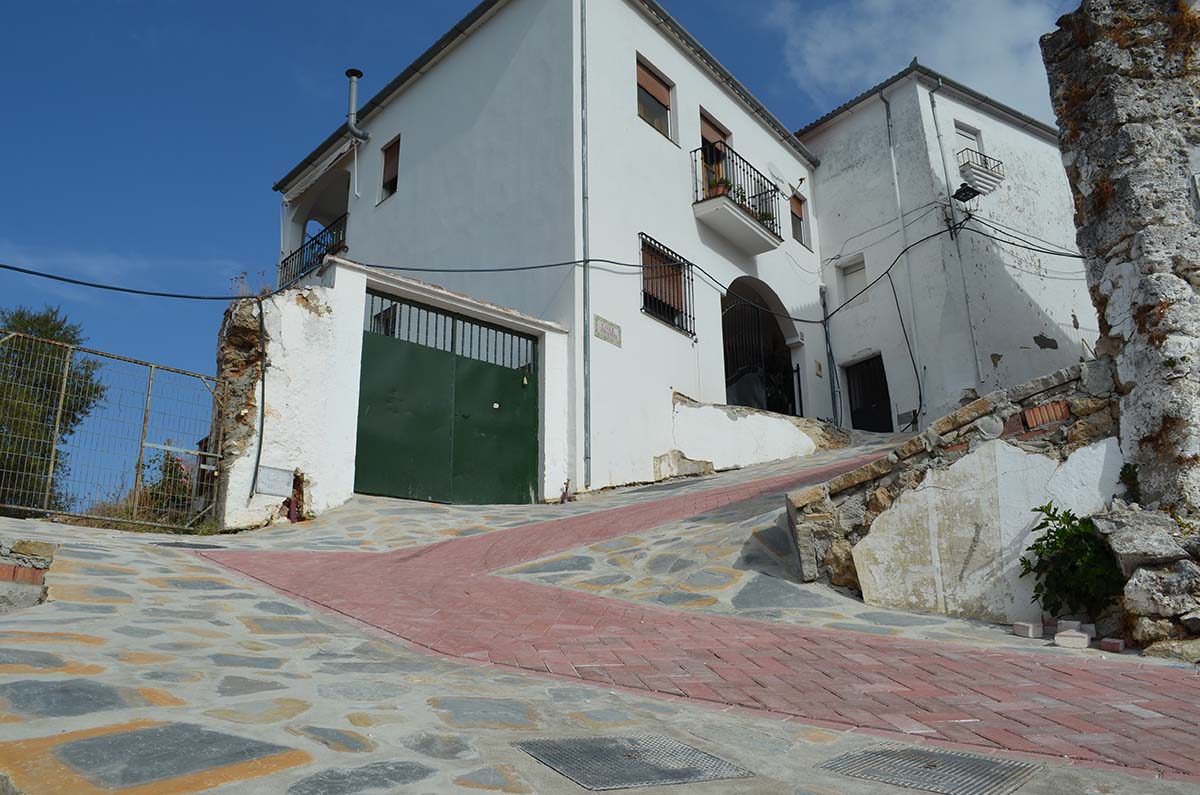 Los trabajos han terminado en la calle Camino del Molino.