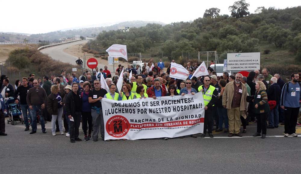 Imagen de la marcha realizada por la plataforma en noviembre de 2015 para reclamar la apertura del nuevo hospital.