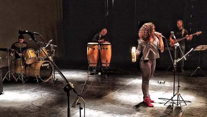 Un momento de las actividades desarrolladas en el Teatro Espinel.