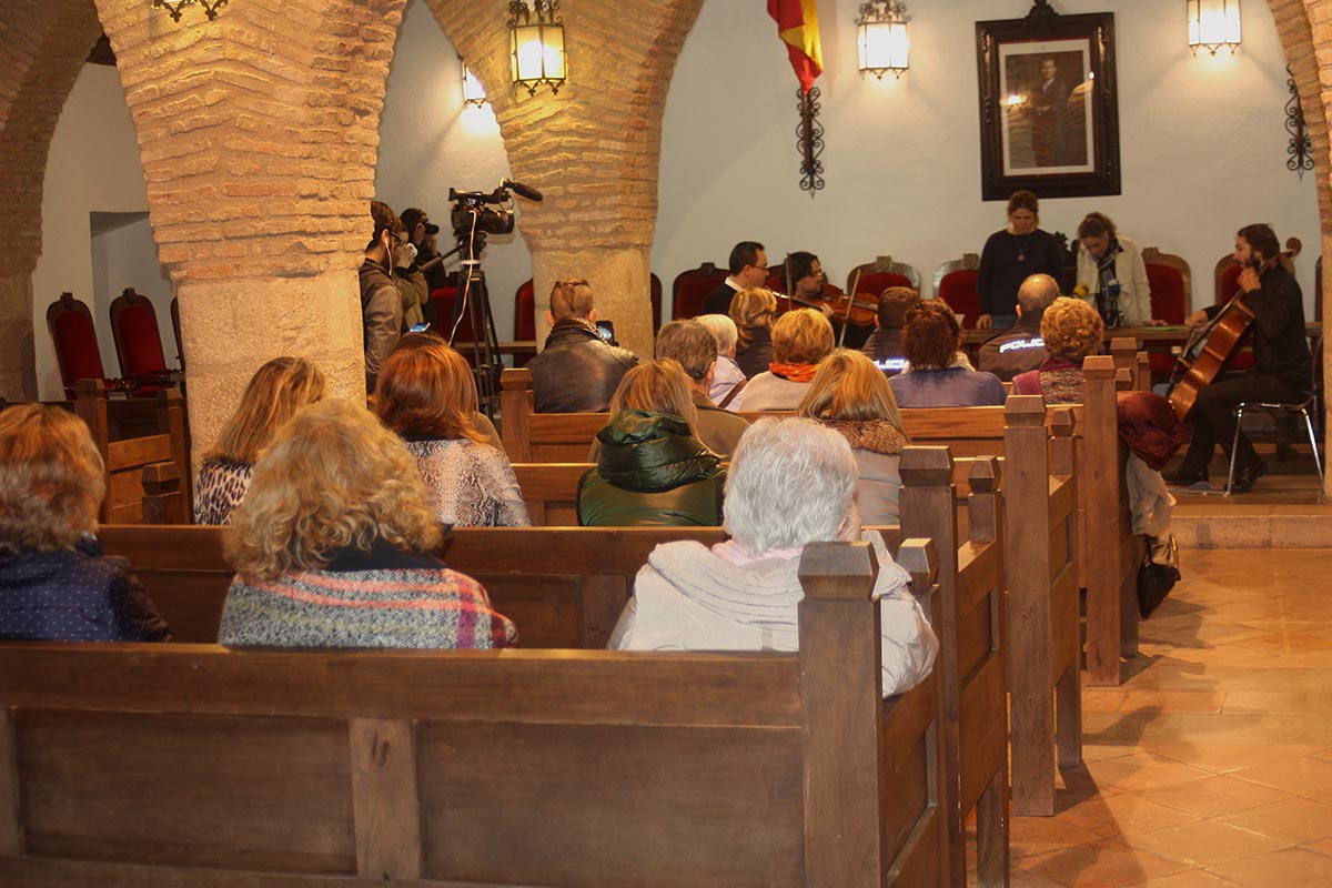 El acto de clausura del Día Contra la Violencia de Género ha tenido lugar en el Salón de Plenos del Ayuntamiento.