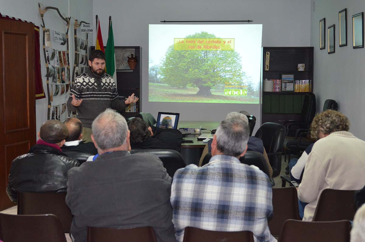 Un momento de la jornada que se ha desarrollado en el municipio de Cartajima.