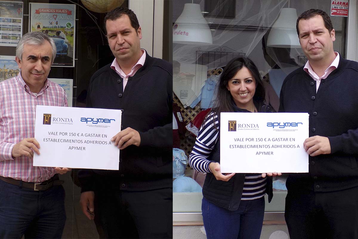 El secretario de Apymer con los responsables de Sol y Ocio y de Piruleta.