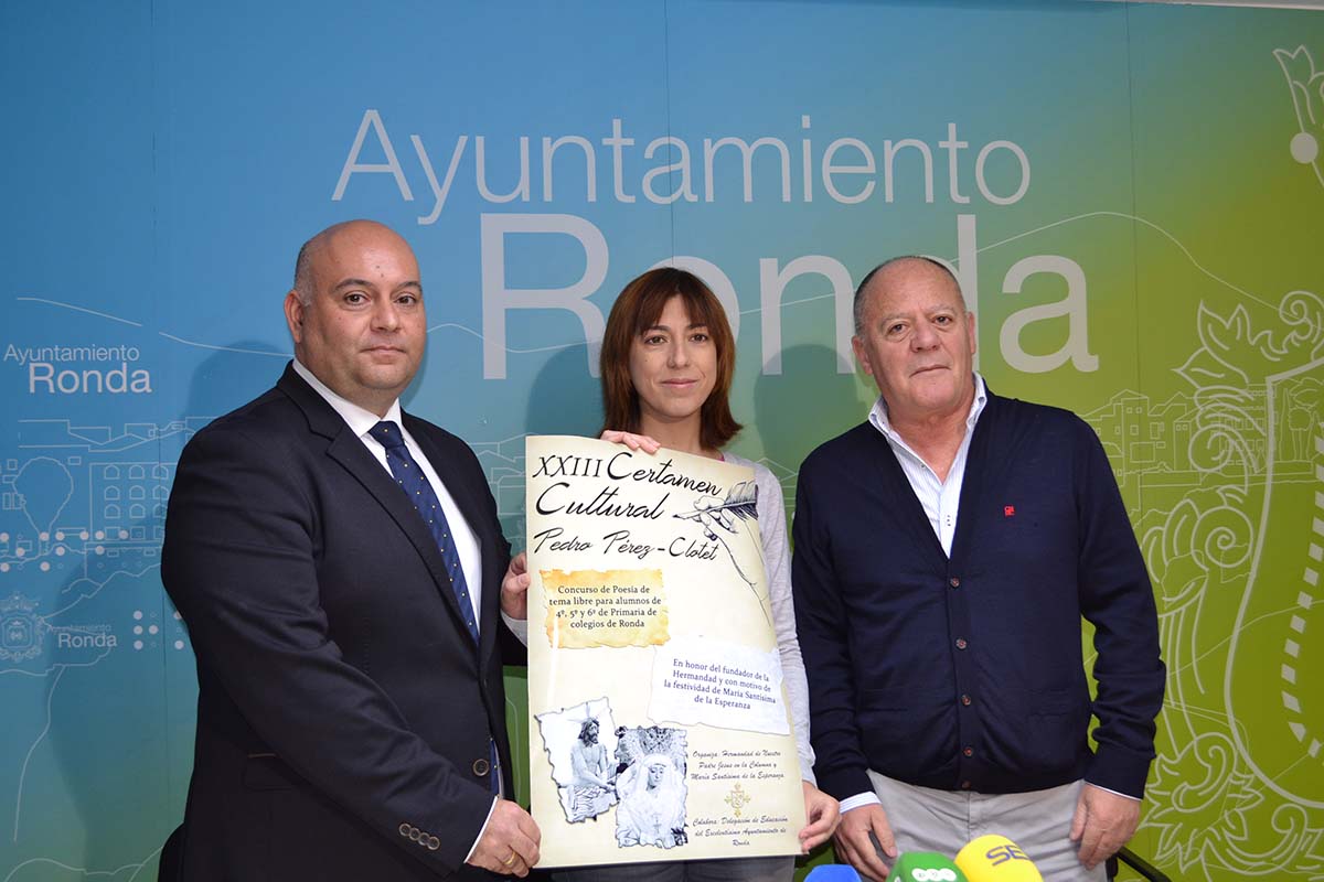 El hermano mayor de la Columna, la concejal de Educación, y el hijo del poeta.