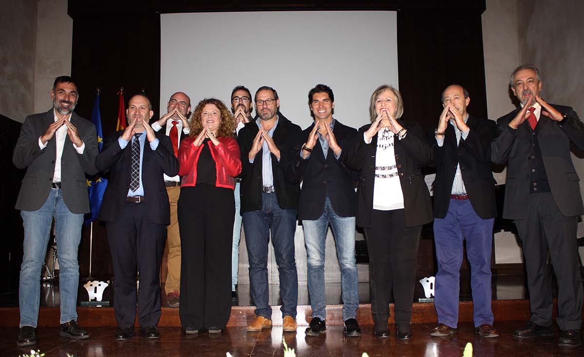 Cayetano Rivera recibe el distintivo de ‘Embajador de Ronda’